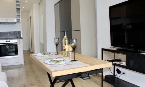 Appartement Villeneuve-Loubet, 1 pièce, 3 personnes - FR-1-252A-109