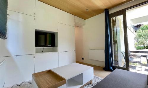 Studio rénové avec terrasse Sud idéalement situé