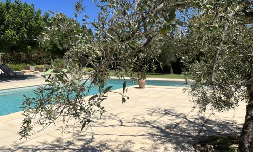 Charmant appartement calme à Paradou