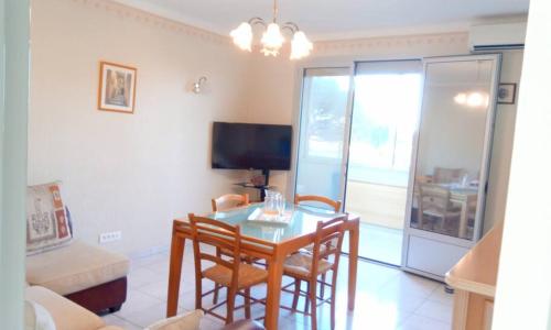 T3 tout confort en front de mer, clim