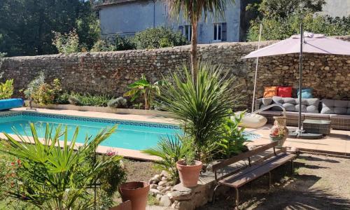 St Jean du Gard : Spacious Apartment with Use of Pool