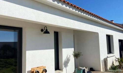 Jolie villa face aux dunes et mer