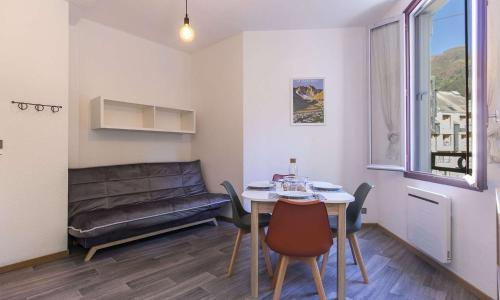 Appartement Cauterets, 1 pièce, 4 personnes - FR-1-401-270