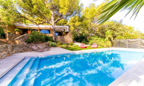 SELECT' - Villa au coeur du domaine privé du Gaou Bénat avec piscine et vue mer - VILLA BERGAMOTE