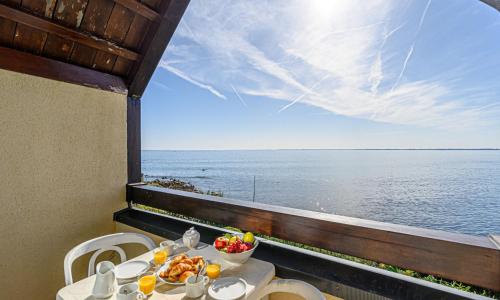 Apartment Plein Océan-2 by Interhome