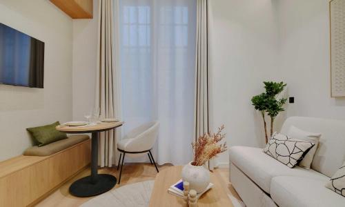 Modern Studio in the Heart of Montmartre