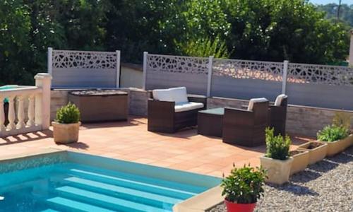 Cosy rez-de-jardin de villa