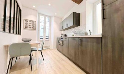 Le James Close: Apt 4 Prs standing - Vieille Ville