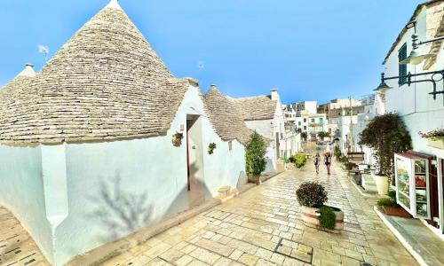 Trulli Moon