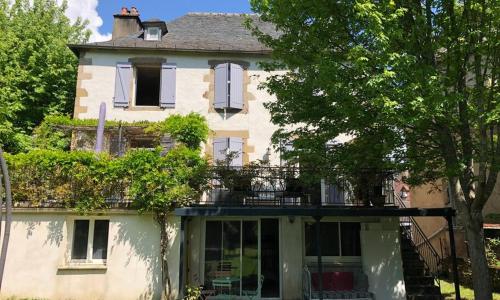 Agréable maison de village avec jardin.