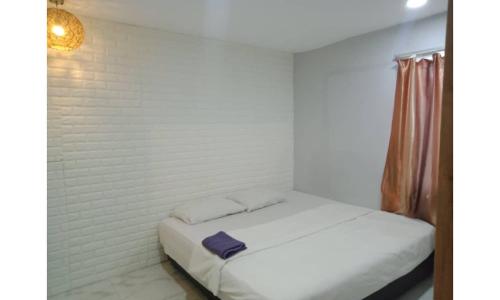 EXPRESS OYO HOTEL