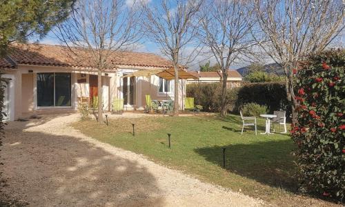 Villa au calme proche Vallon Pont d'arc Gite Les Chosaliens