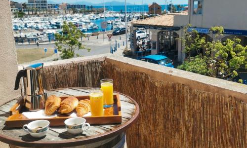 Terrasse vue Mer et port, hyper centre