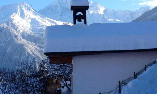 Chalet de 2 chambres avec terrasse amenagee a Courchevel a 6 km des pistes