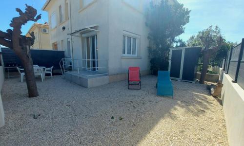 Studio à 200 M de la plage parking privé