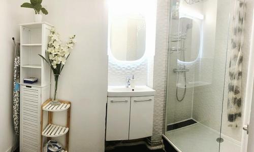 Cosy appartement 20 minutes for Eiffel Tower