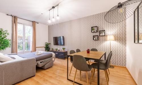 City Center by Plaza - Proche Disneyland Paris