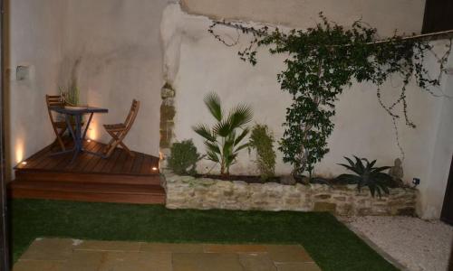 Maison en cœur de ville et sa cour intérieure