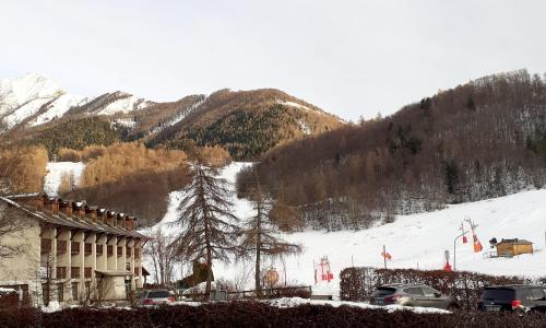 STUDIO 4 PERSONNES PIED DES PISTES AU RDC AVEC TERRASSE