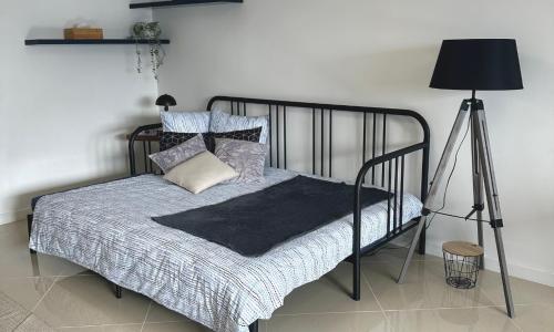 Petite Maison studio tout confort cosy Givors autoroute et gare