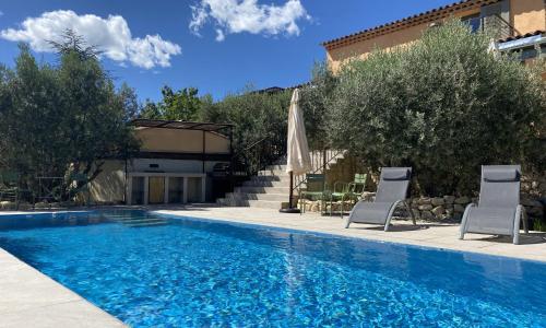 Maison Saint-Saturnin-lès-Apt, 5 pièces, 5 personnes - FR-1-708-61