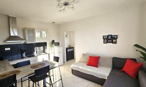 Beautiful T2 - close to the sea