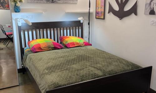 Studio indépendant, patio, intra-muros , clim, parking