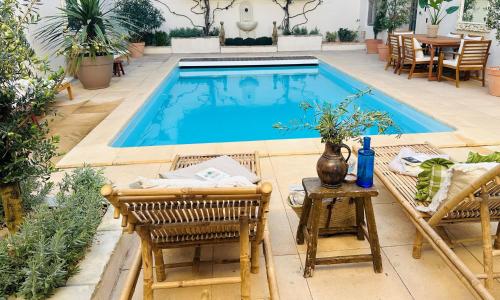 Beautiful and spacious 3 bed character home with large, private heated pool