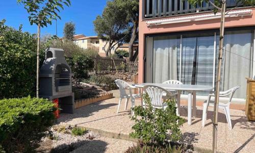 Logement avec jardin et piscine vue Mer.