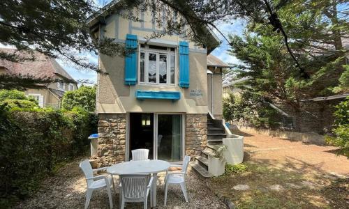 Maison à 100 m de la plage et proche du centre