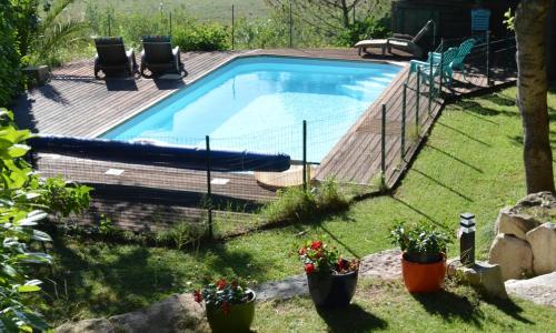 Chalet, calme, absolu, superbe vue, et piscine (en été)