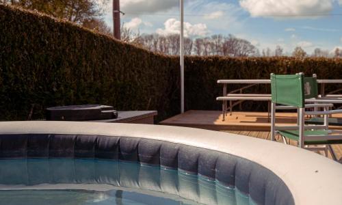 Les enfants, à table !