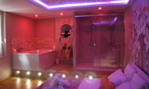 Studio Love Spa Baignoire XXL Port Vieux La Ciotat