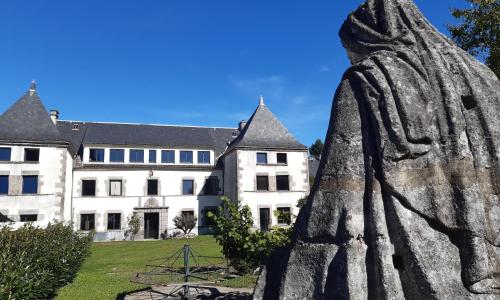 Manoir Saint-Pardoux 63680