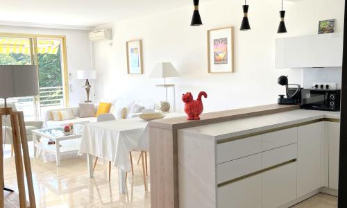 Pierre Longue by Welcome to Cannes