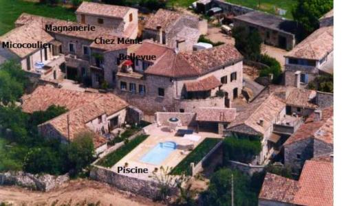 Propriete de 2 chambres avec piscine partagee et jardin clos a Orgnac l'Aven