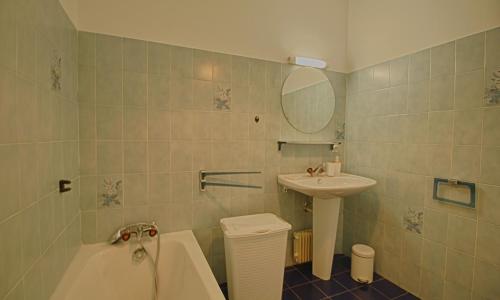 Standard Room photo