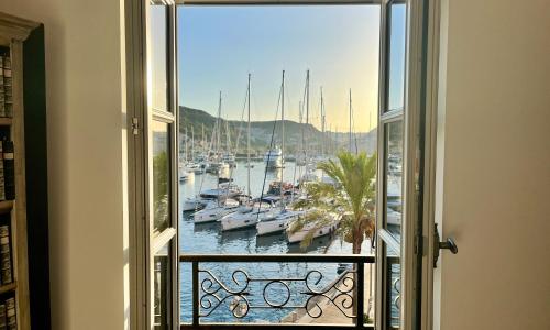 Joli T3 sur le port de Bonifacio avec vue mer