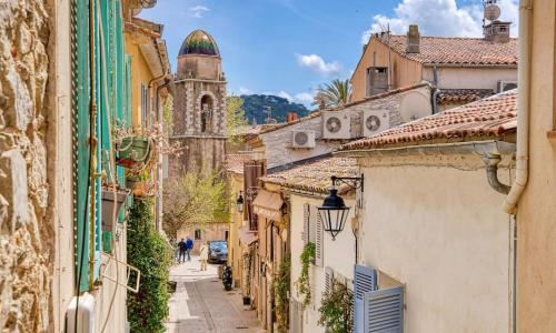 Saint-Tropez : Le Portail Neuf