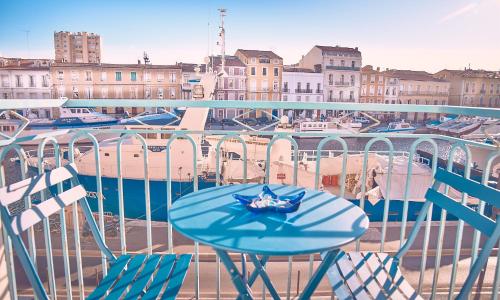''Mario'' BALCONS SUR LE CANAL ROYAL, belle vue, climatisé