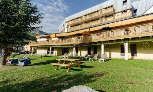 Résidence Routes du Monde ATC Saint-François-Longchamp