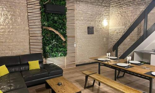 Maison en pierre à 15 min de LA ROCHELLE avec SPA