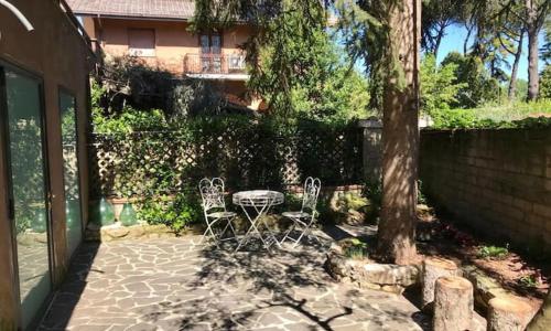 Loft con giardino in zona Appia Antica