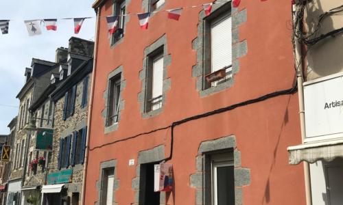 Joli appartement calme à Binic dans rue piétonne