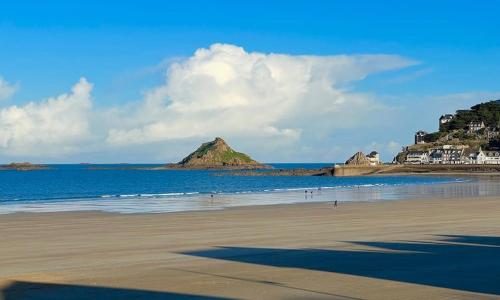 Appartement à deux pas de la mer