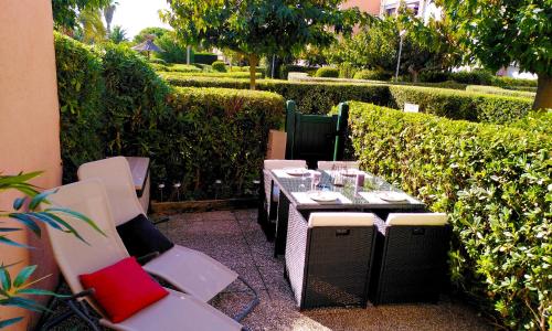 Nid douillet F2, clim, jardin, piscine, parking, plage 200 m Palavas