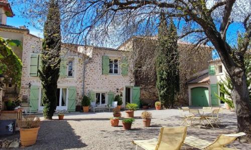 Beautiful domaine with private pool and park