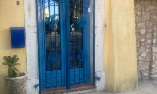 Duplex dans maison de village