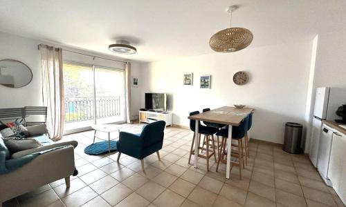 Appartement L'Isle-sur-la-Sorgue, 2 pièces, 2 personnes - FR-1-767-16