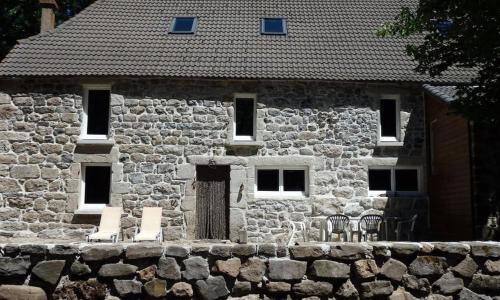 joli gîte entre le lac d'Issarles et le Mt gerbier